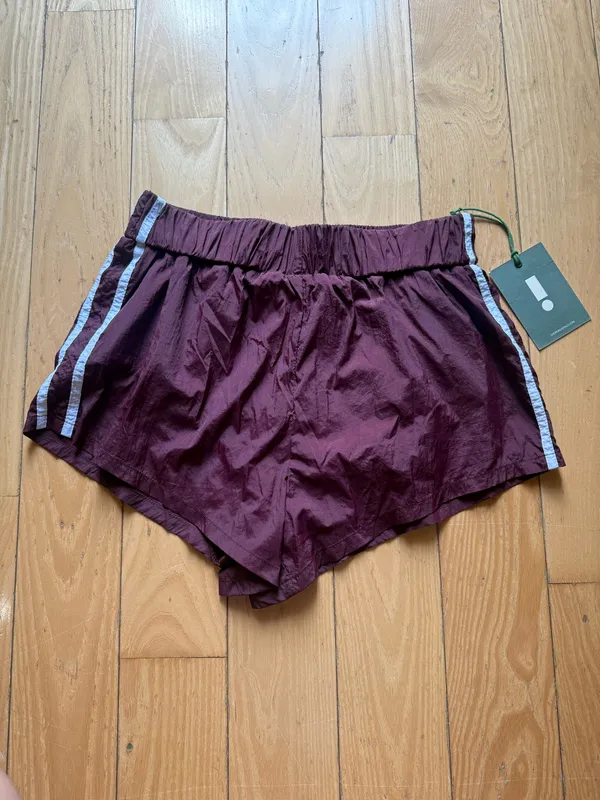 NWT sz M Daily Drills Shorts - Image 2