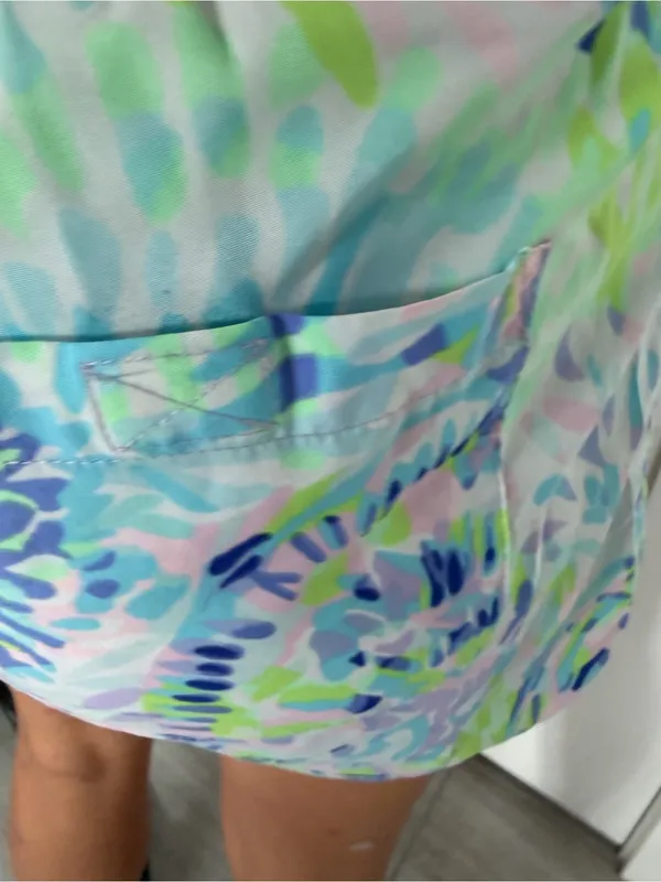 Lilly Pulitzer Pastel Floral Luxletic Shorts in Aqua, Pink & Lime Size XS Lined - Image 6