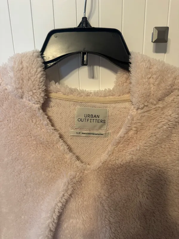 Urban Outfitters Cropped Sweatshirt - Image 3