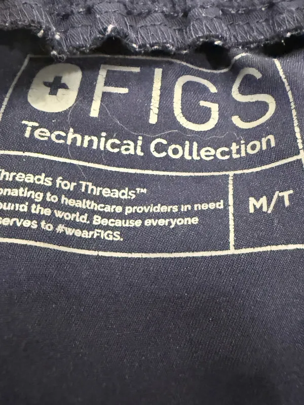 FIGS Navy Blue Cargo Scrub Pants Size Medium Tall M/T Women’s - Image 5