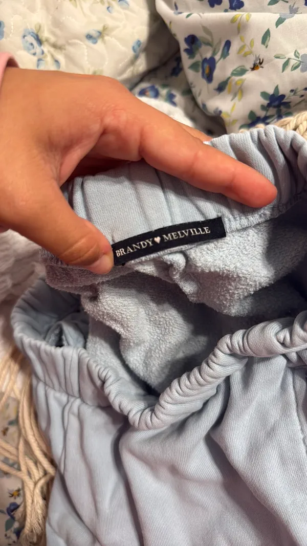 Brandy Melville Sweatpants - Image 3