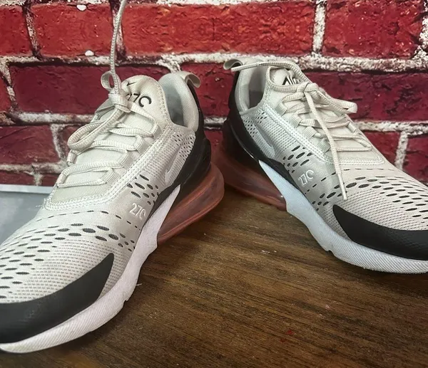 Nike Women’s Airmax 270 size 7 - Image 7