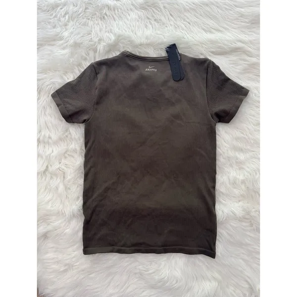 Nike Skims Ribbed Seamless Short Sleeve Top Dusty Oakmoss / Dune Size Medium - Image 8