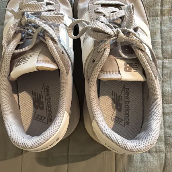 New Balance Women's 237 'White Grey' Sneakers - Size 10 Low Top Ws237NM - Image 4