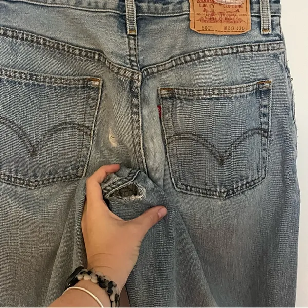 Levi’s 560 Levi Strauss vintage Mom Jeans HighRise denim jeans - Image 11