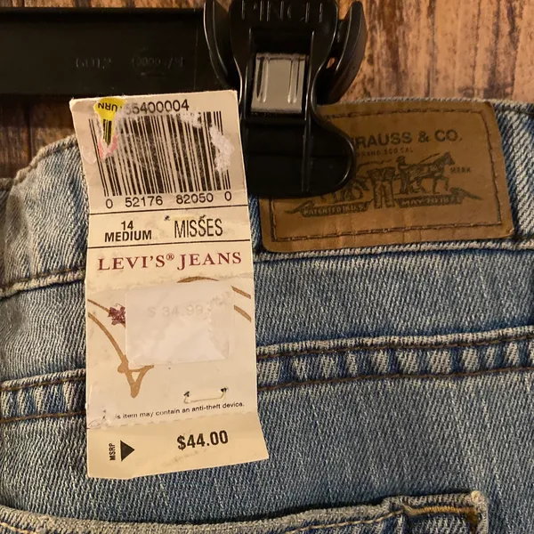NWT Levis Strauss & co women's blue jeans size 14 - Image 4