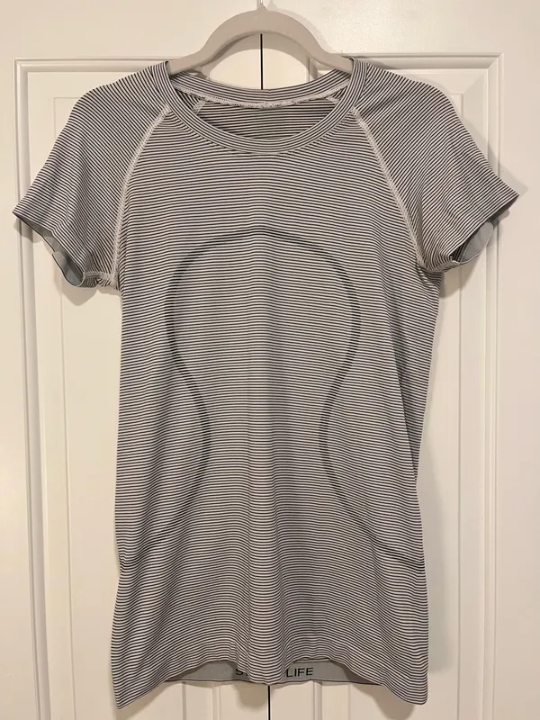 Lululemon Swiftly Tech Short Sleeve - Image 2