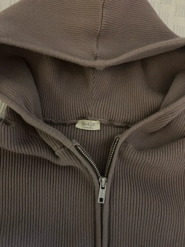 Brandy Melville Zip-Up - Image 2