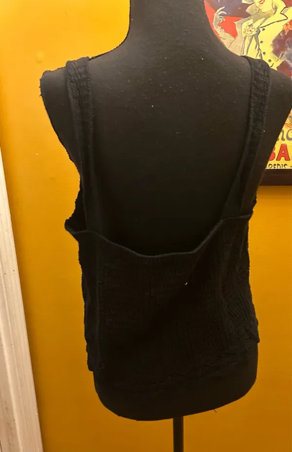 Old Navy Black Crotchet Tank Top Size Large - Image 3