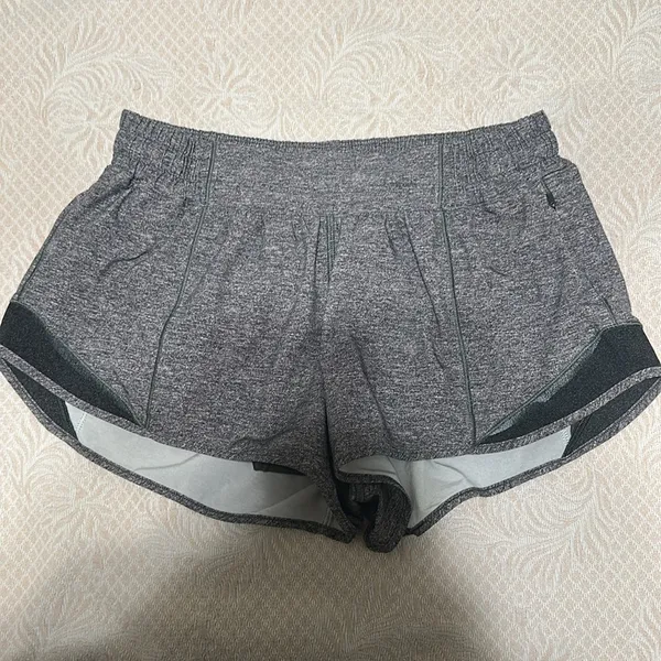 Lululemon Hotty Hot Short II *2.5" Heather Lux Multi Black / Heathered Black - Image 3