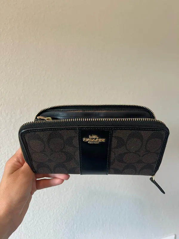 Coach Wallet - Image 4