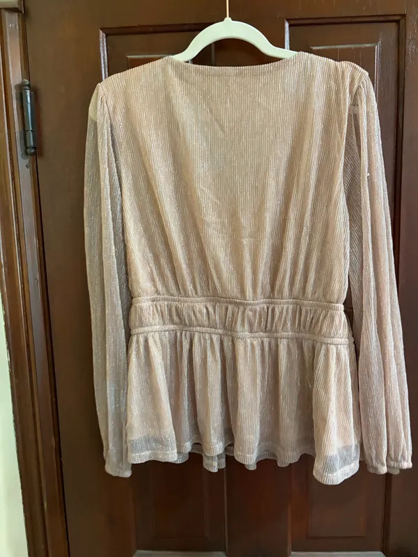 Maurice’s Shimmery Blush Twist-Front v-neck blouse - Image 4