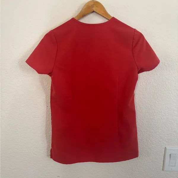 FIGS Scrub Top XXS Red Casma V-Neck Technical‎ Collection FW1000 - Image 3