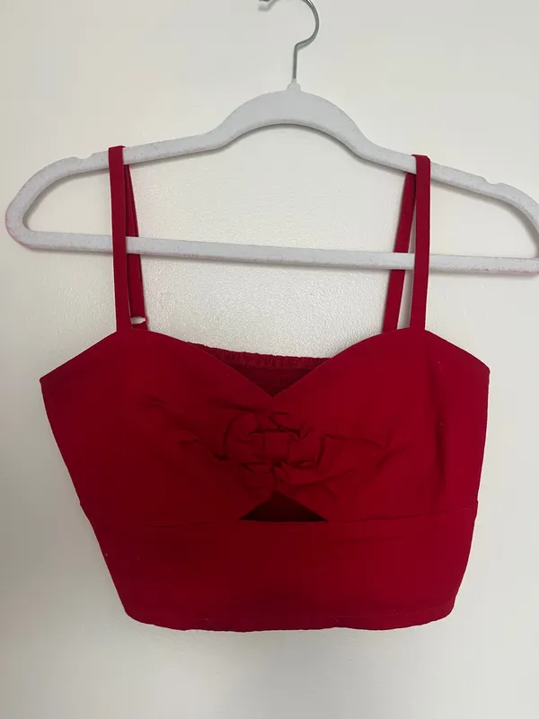 Red top Size M - Image 2