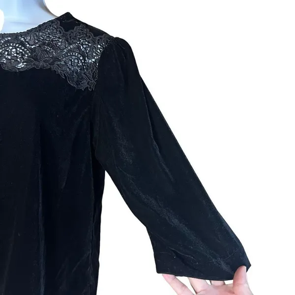 ‎Zara Velour 3/4 sleeve top Size M - Image 4