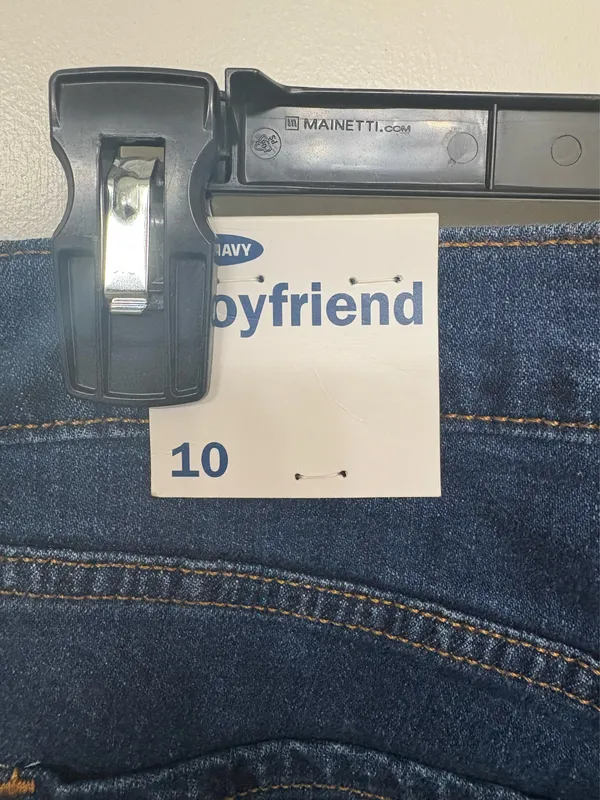 Old Navy Jeans - Image 3