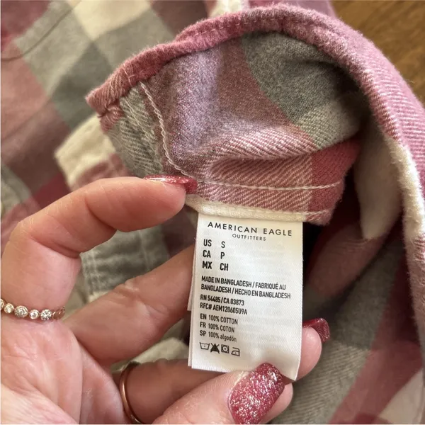 American Eagle Women's Super Soft Pink and Gray Flannel Size Small - Image 7