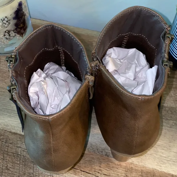 Journee Collection Heeled Ankle Booties with Dual Zippers Size 6.5 - Image 10
