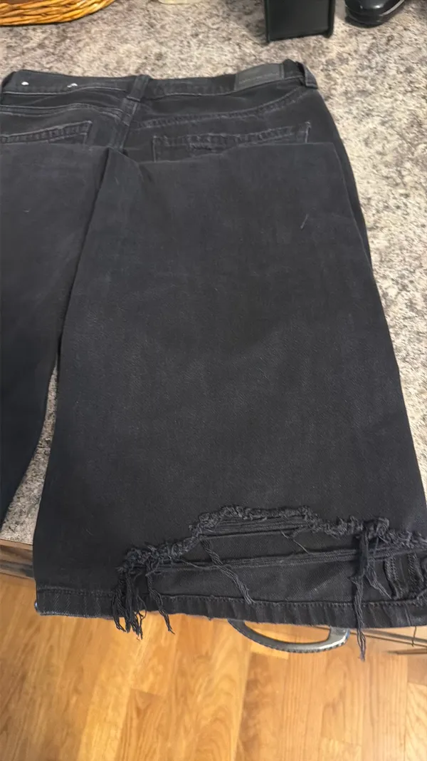 American Eagle Jeans - Image 4