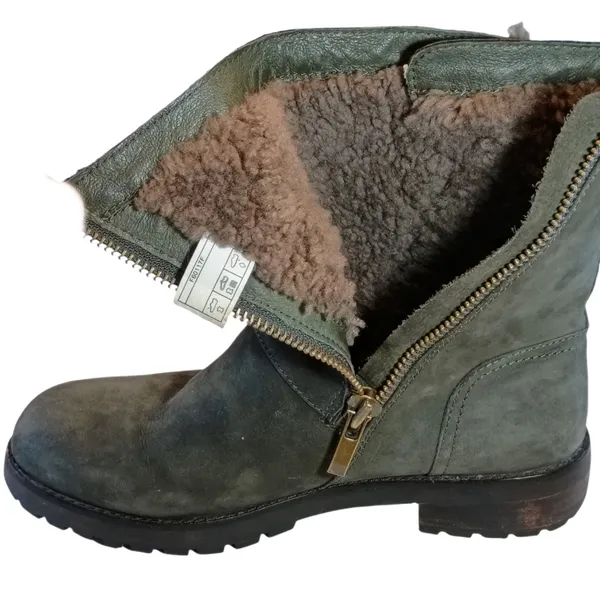 UGG Niels Women's Size 8 Olive Green Moto Boots - Image 6