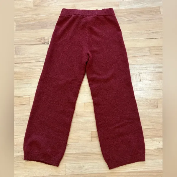 Time & Tru Sweater Set - Image 15
