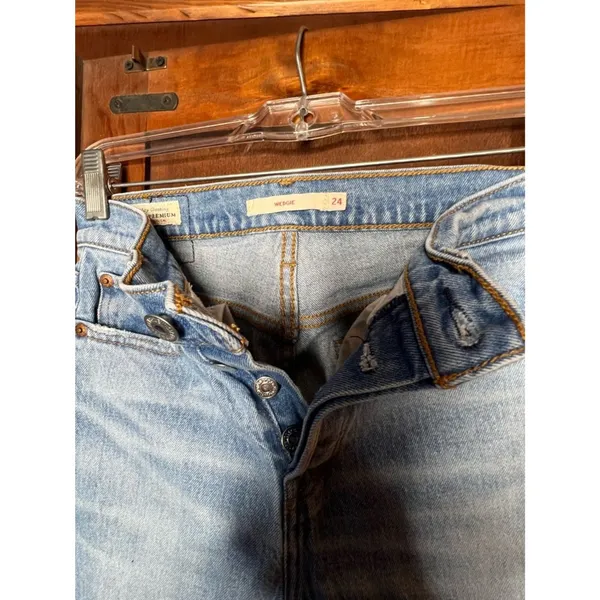 Levi’s Wedgie Straight Jeans High Rise Button Fly Light Wash Vintage Y2K 24 - Image 4
