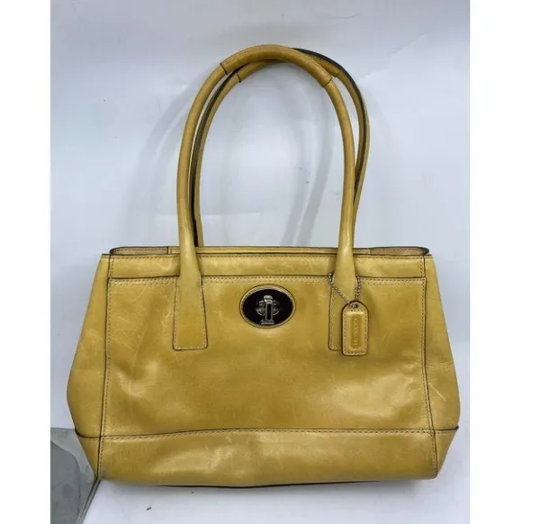 COACH Medium/ Large Leather Gold Shoulder Bag - Image 2