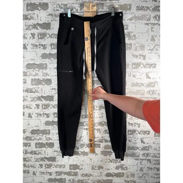 Figs | women black scrub pant joggers - Image 9