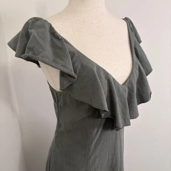 Universal Threads Green Ruffle V Neck Sleeveless Maxi Dress Sz S - Image 2