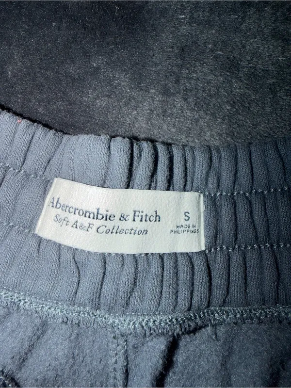 Abercrombie & Fitch Soft A&F Sweat Shorts Size Small - Image 3