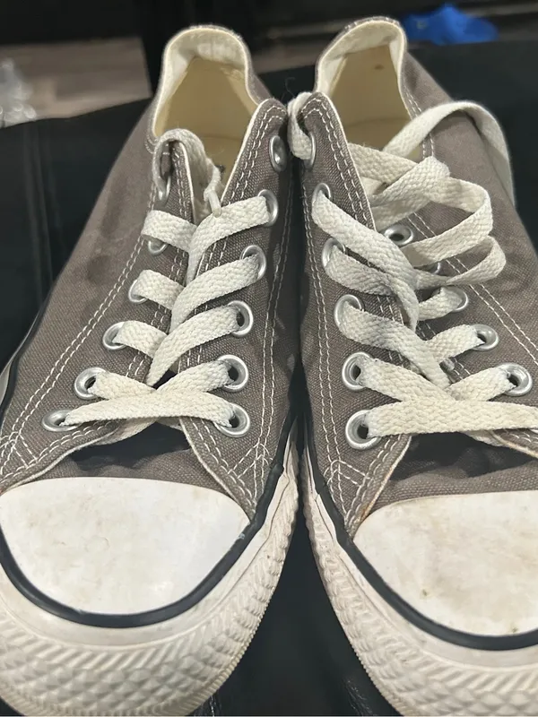 Converse White and Black Women’s Size 37.5 Canvas Sneakers Label - Image 4