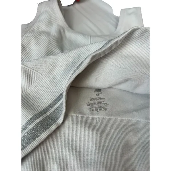 New Balance white sports bra size small preworn - Image 5