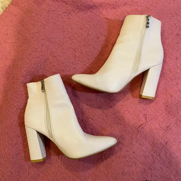 SheIn Mini White Booties - Image 2