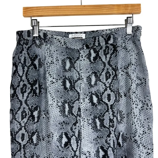 Missy Empire Snakeskin Print Bell Bottom Flare Pants Grey Goth Edgy Size 14 - Image 4