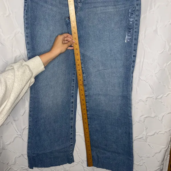 Aeropostale Boyfriend Flare/Wide Leg Raw Hem Jeans Medium Wash Women’s Size 14 - Image 3