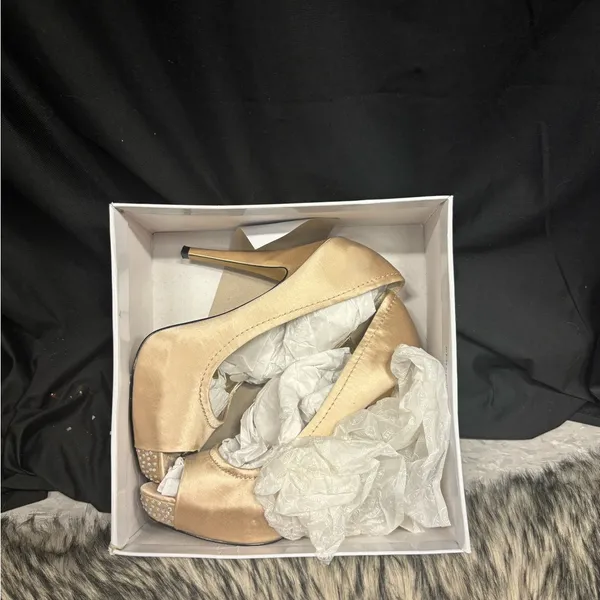 Steve Madden Women's Satin Peep Toe Heels‎ - Tan - Image 3