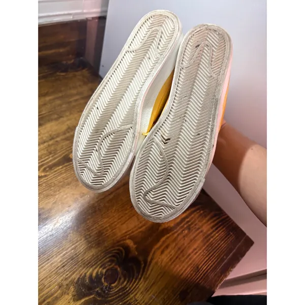 Nike‎ Yellow Sneakers Size 5.5 - Image 7