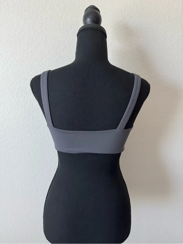 Vuori Set Evolve Square Neck Bra in Charcoal Grey Size Extra Small Like New - Image 7