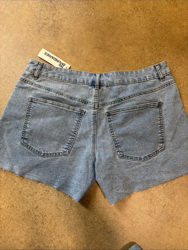 No Boundaries Light Blue Denim Jean Shorts - Image 2