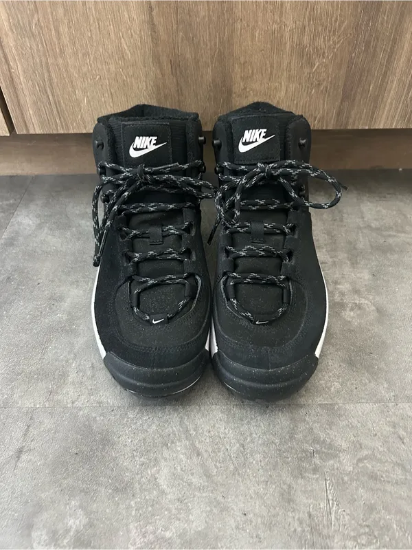 Nike City Classic Women's Lace-up Sneaker Boots Winter Snow Boots Black Size 7 - Image 4