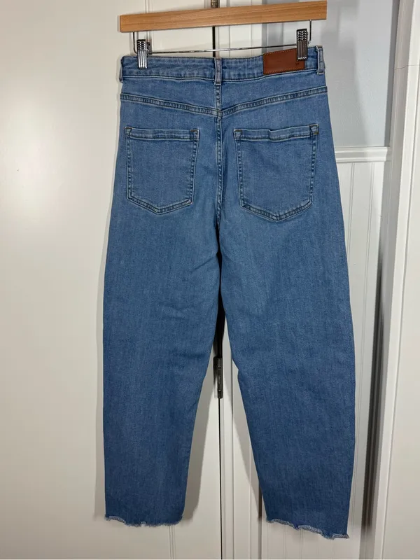 Whistles Denim Barrel Leg Cropped Jeans In Blue Women's Size 28 fall autumn - Image 4