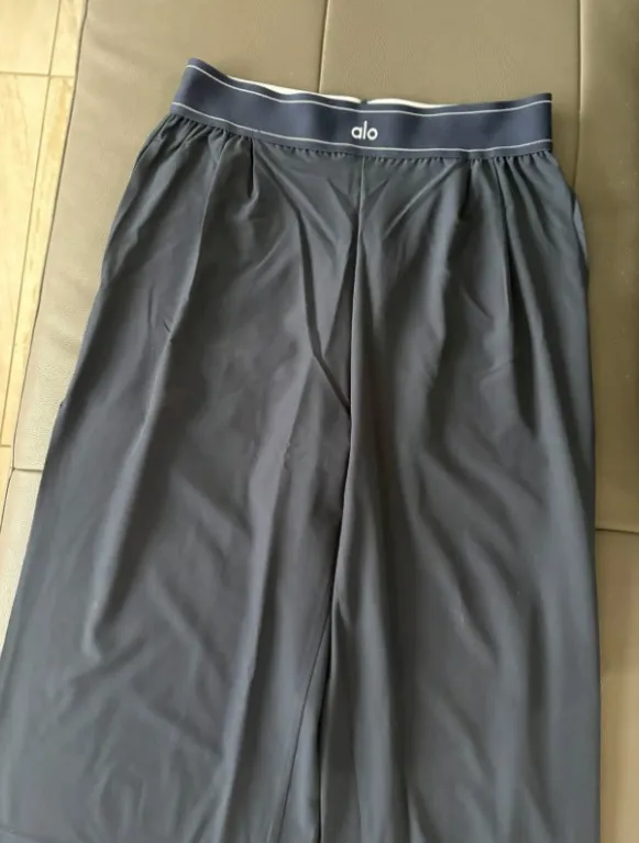 Alo yoga pants Suit Up Trouser Black - Image 6