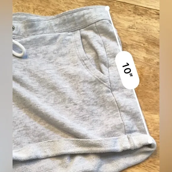 Aerie Women’s Medium Light‎ Gray Cotton Blend Shorts - Image 5