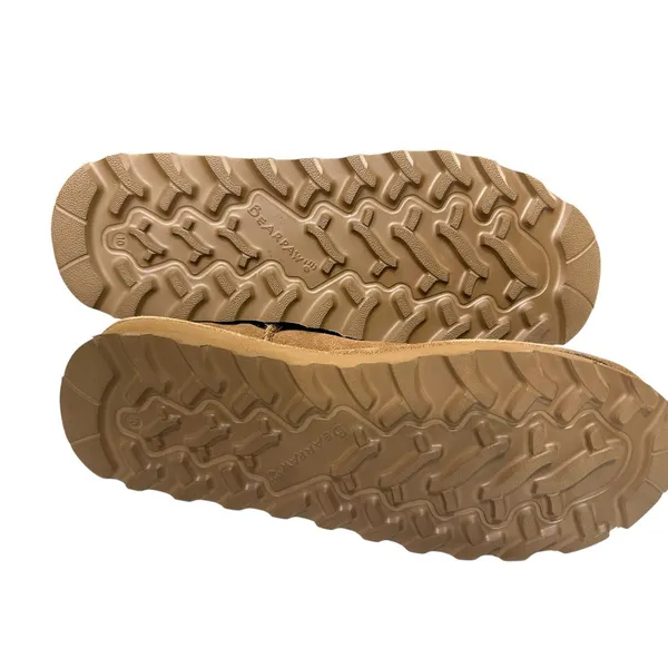 Sh4. Bearpaw boots size 10 - Image 5