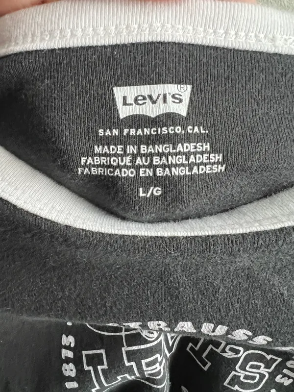 Levi’s Crop Top - Image 3