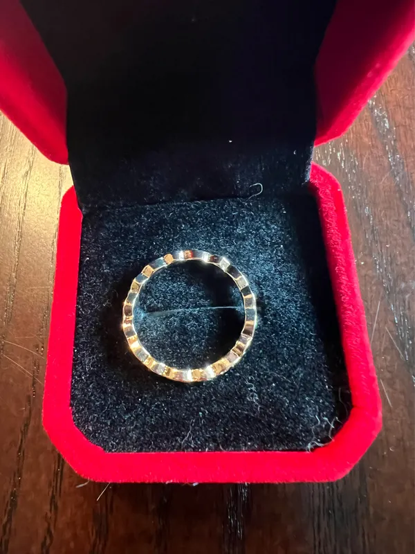 Gorgeous Gold Tone Emerald Created Band Size 7 NWT - Image 3