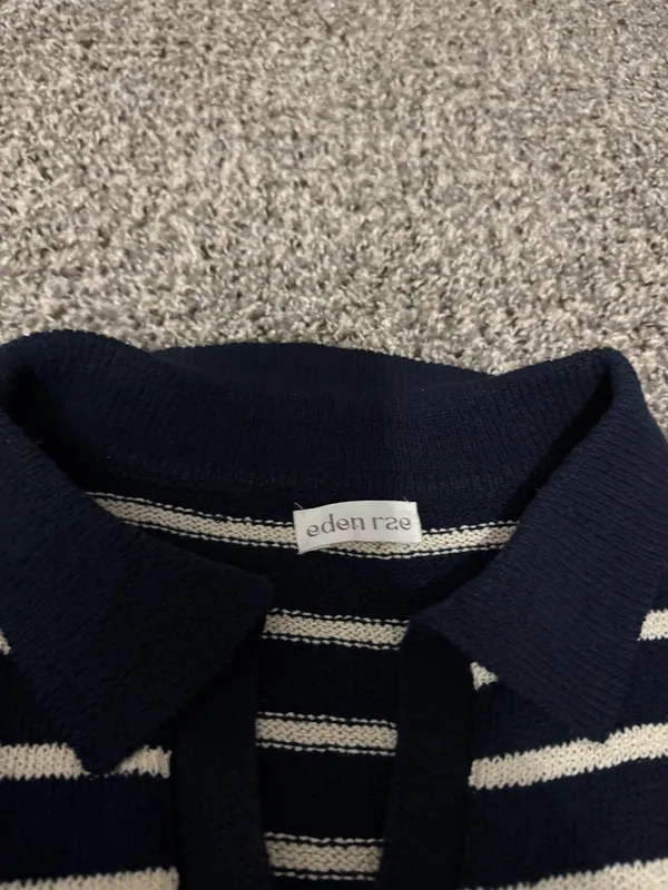 White and Navy Cropped Sweater Top Size Med - Image 3