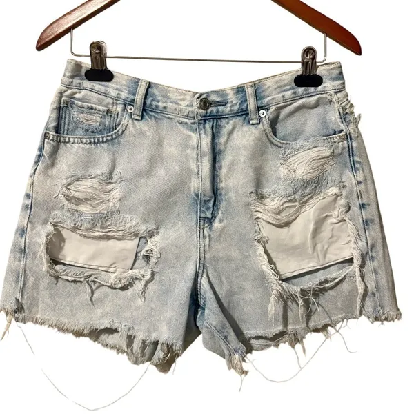 American Eagle Baggy Mom Short Distressed Denim Shorts - Image 2