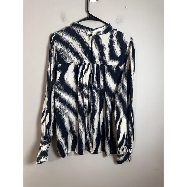 Maison d'Amélie‎ Navy White Abstract Zig Zag Mock Neck Long Sleeve Blouse Large - Image 4