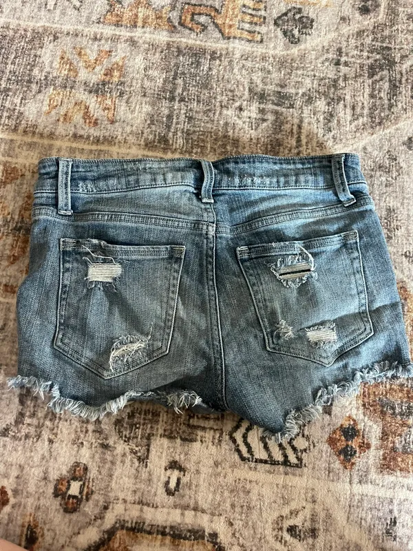 Day trip Pocket Design Jean Shorts - Image 2
